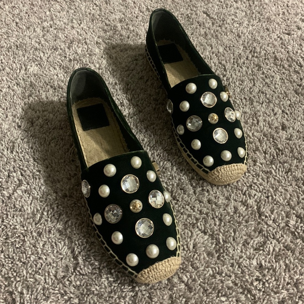 NWT green velvet embellished espadrille flats